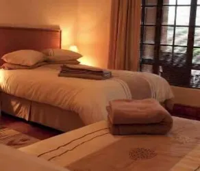 Treetops Guesthouse - Room