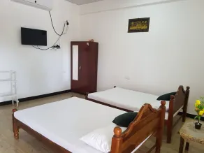 Nilaveli Star View Hotel - Habitación