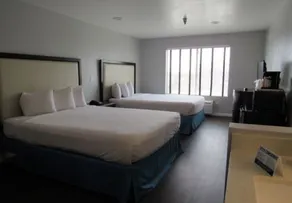 Capri Suites Anaheim - Chambre