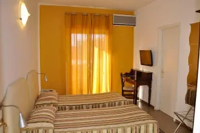 TK HOTEL - ex Ares - Room