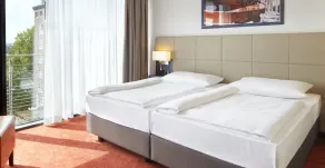 Hotel Hafen Hamburg - Room
