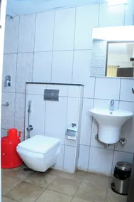the red lotus premium - Bathroom