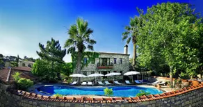Hunnaphan Otel - Piscine
