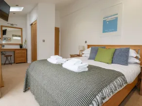 4 Valley View - Room