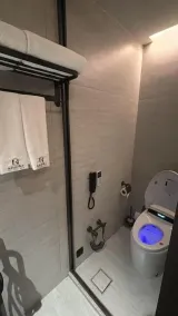 Golden New Hotel-Smart Hotel - Bathroom