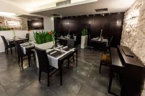 Queen Boutique Hotel - Restaurant