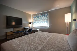 Tru by Hilton Auburn - Chambre