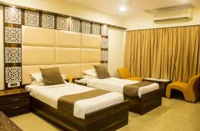 Jyoti Dwelling Hotel - Room