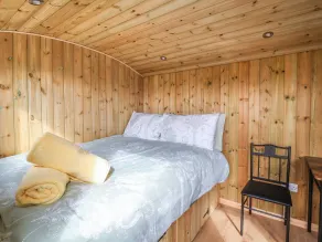 The Oak Hut - Room