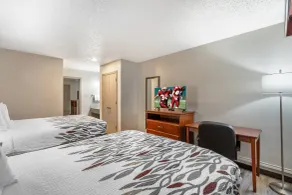 Red Roof Inn & Suites Sulphur Springs - Room