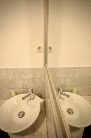 a-domo Apartments Mülheim - Apartments, Lofts & Hostel Rooms - short or longterm - single or grouptravel - Banheiro