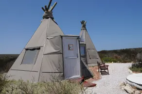 Farr Out Guest House - Zimmer