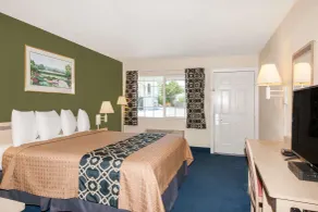 Travelodge by Wyndham Los Banos CA - Chambre
