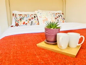 ART House Burnaby Two Bedrooms Suite - Room