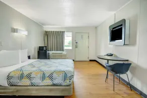 Motel 6-Lima, OH - Chambre
