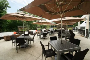 Holiday Inn & Suites Philadelphia W - Drexel Hill by IHG - Restaurant
