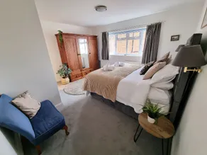 3 Leycester Court - Rum