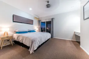 Sunset Escape - Cannonvale - Room