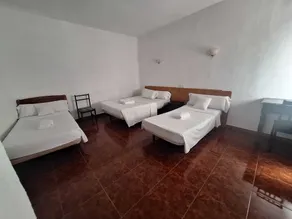 Hostal Alonso No Limit Madrid - Chambre