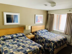 Toronto Lakeshore Hotel - Room
