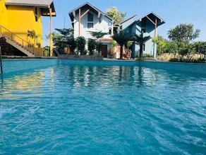 Pride Resort Ambaji - Piscine