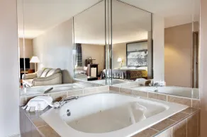 Super 8 by Wyndham Niagara Falls - Chambre