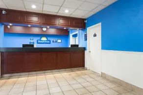 Days Inn by Wyndham Salisbury - Borne des arrivées/des départs