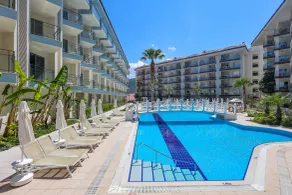 Ramada Hotel & Suites by Wyndham Kusadasi - Pool
