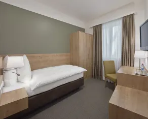 City Hotel - Room