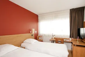 Séjours & Affaires Tours Léonard De Vinci - Room