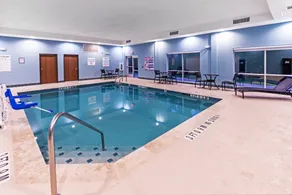 Holiday Inn Express & Suites Houston – Downtown North by IHG - Pool