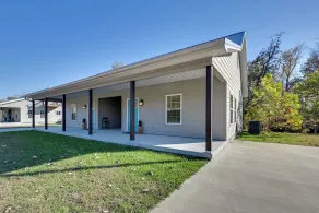 6 Mi to Rough River Lake! Waterfront Home w/ Deck - Interiør