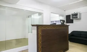 Treebo Luxe Suite, Shivaji Nagar - Reception