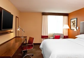 Four Points By Sheraton - Saginaw - Chambre