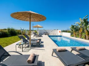Lilu Villa 1 with Private Pool and Seaview - Piscine