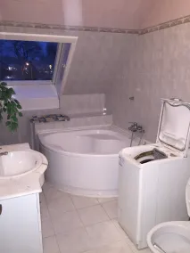 Lotusz Apartments in Nyiregyhaza - Baño