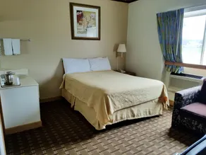 Inn of the Pines - Rom