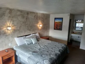 High Desert Inn - Room