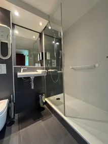 Hôtel Kyriad Bordeaux - Lormont - Salle de bain