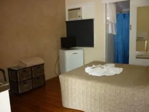 Roma Aussie Tourist Park - Room