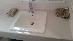 In Town Motor Inn - Bathroom