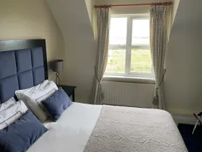 Keanes of Curraheen, Bar, Restaurant & Accommodation - Room