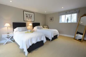 Bird Cottage, Burgh - Room