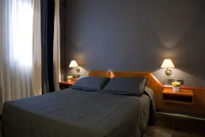 Hotel Zone - Room
