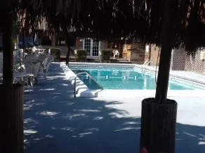 Americas Best Inn and Suites Fort Lauderdale North - Piscine
