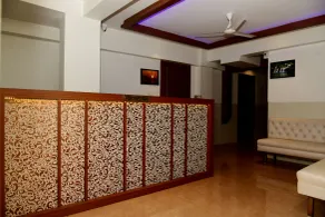 Hotel Monarch Center Point near Dahanu Beach, Bordi - Réception