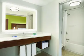 Holiday Inn Express Hartford South - Rocky Hill by IHG - Badeværelse
