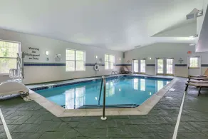 Comfort Inn & Suites Amherst-Hadley - Piscine