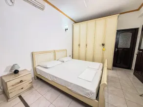 Gondolas Home Stay - Room