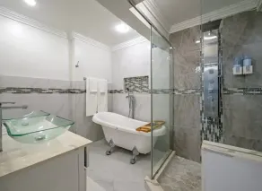 Modern Apartment Montego Bay in Jamaica - Bathroom